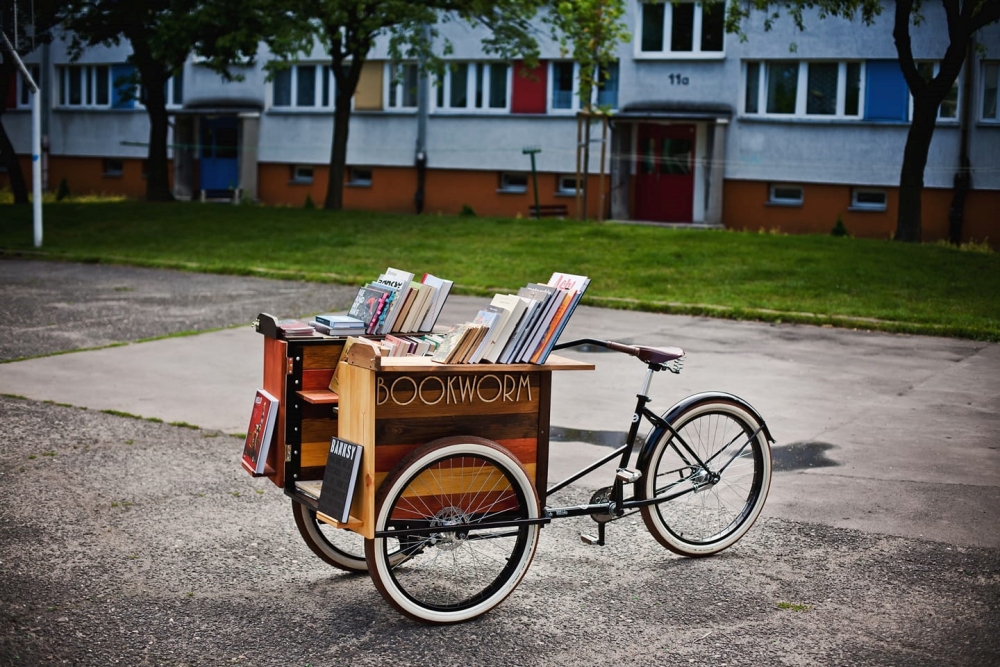 Rower biblioteczny BOOKWORM. Fot. Sebastian Paszkiewicz Rower biblioteczny BOOKWORM. Fot. Sebastian Paszkiewicz