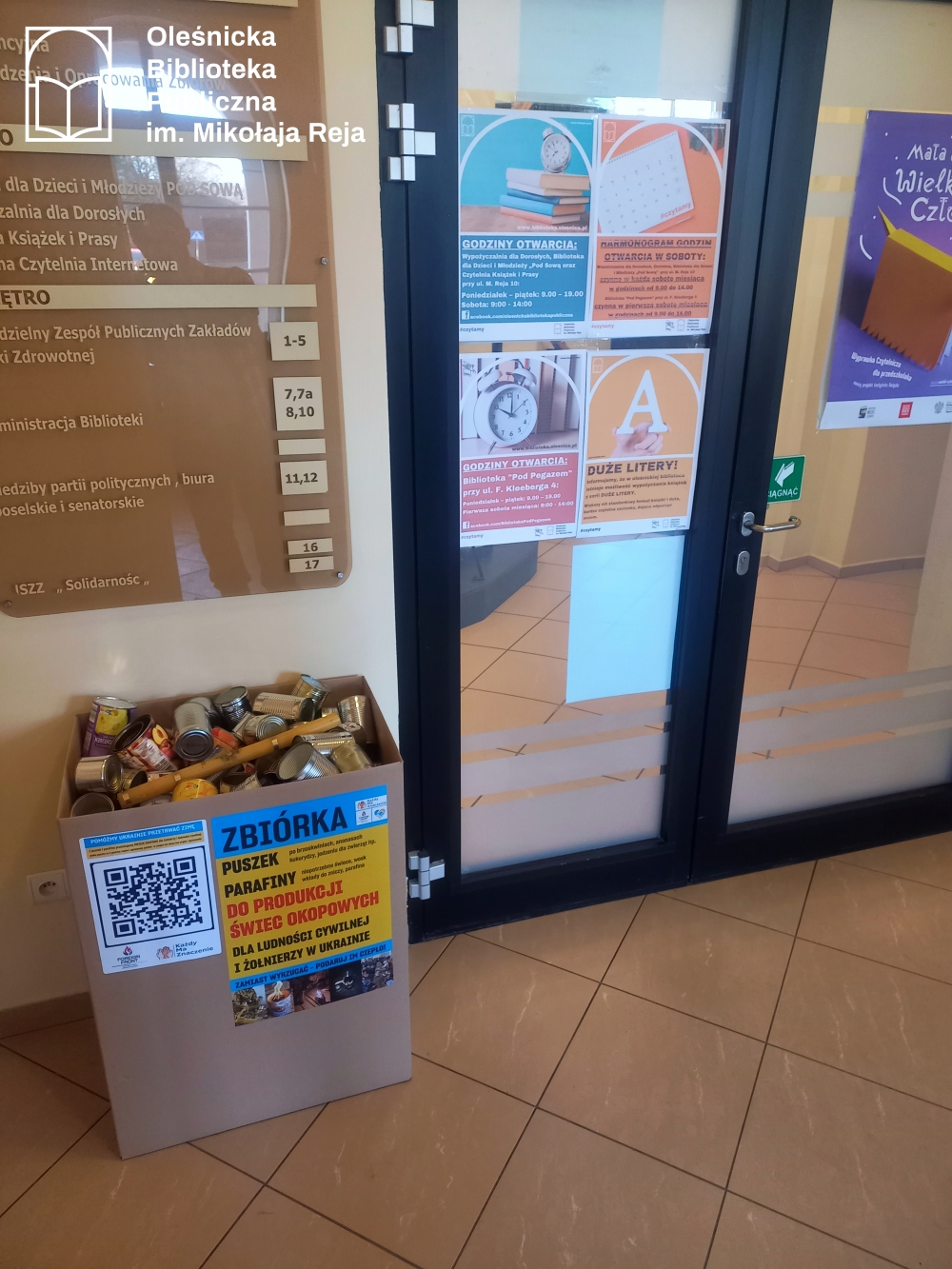 Karton organizatorów na zbiórkę puszek i parafiny