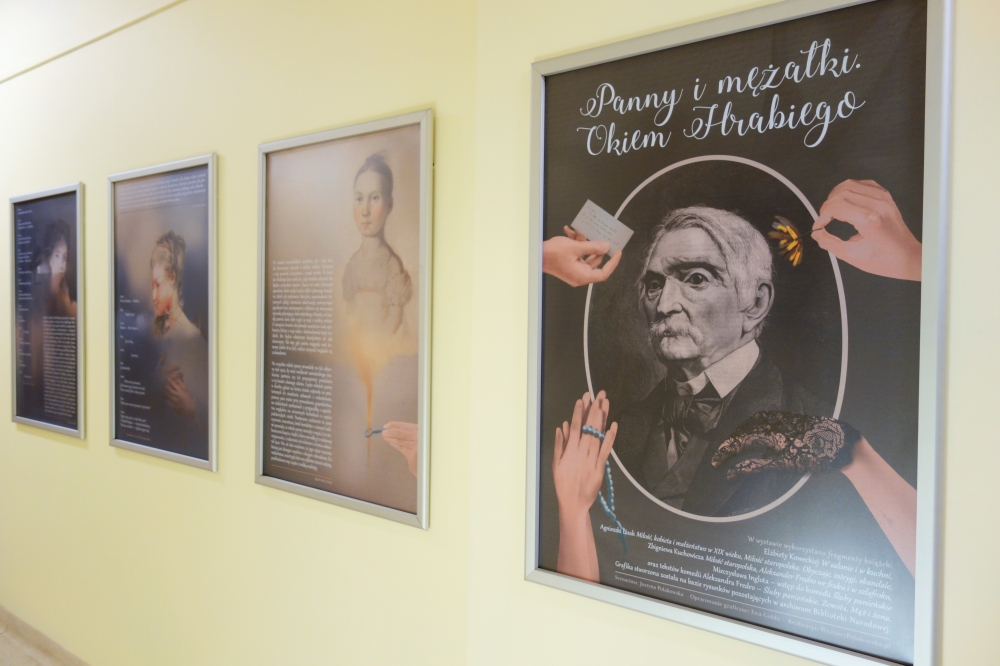 Wystawa „Panny i mężatki. Okiem Hrabiego” w oleśnickiej bibliotece
