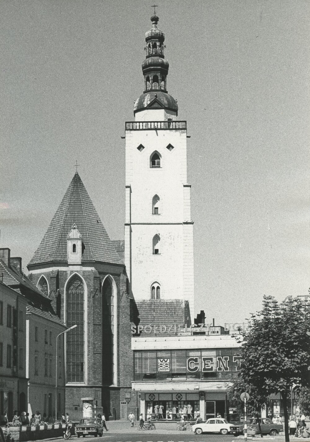 Bazylika oleśnicka, 1976