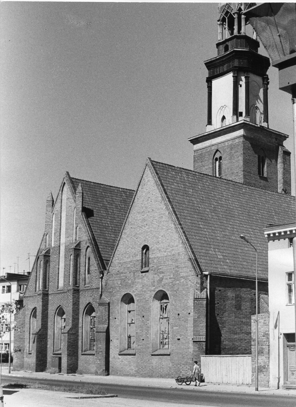 Kościół NMP i św. Jerzego, 1976