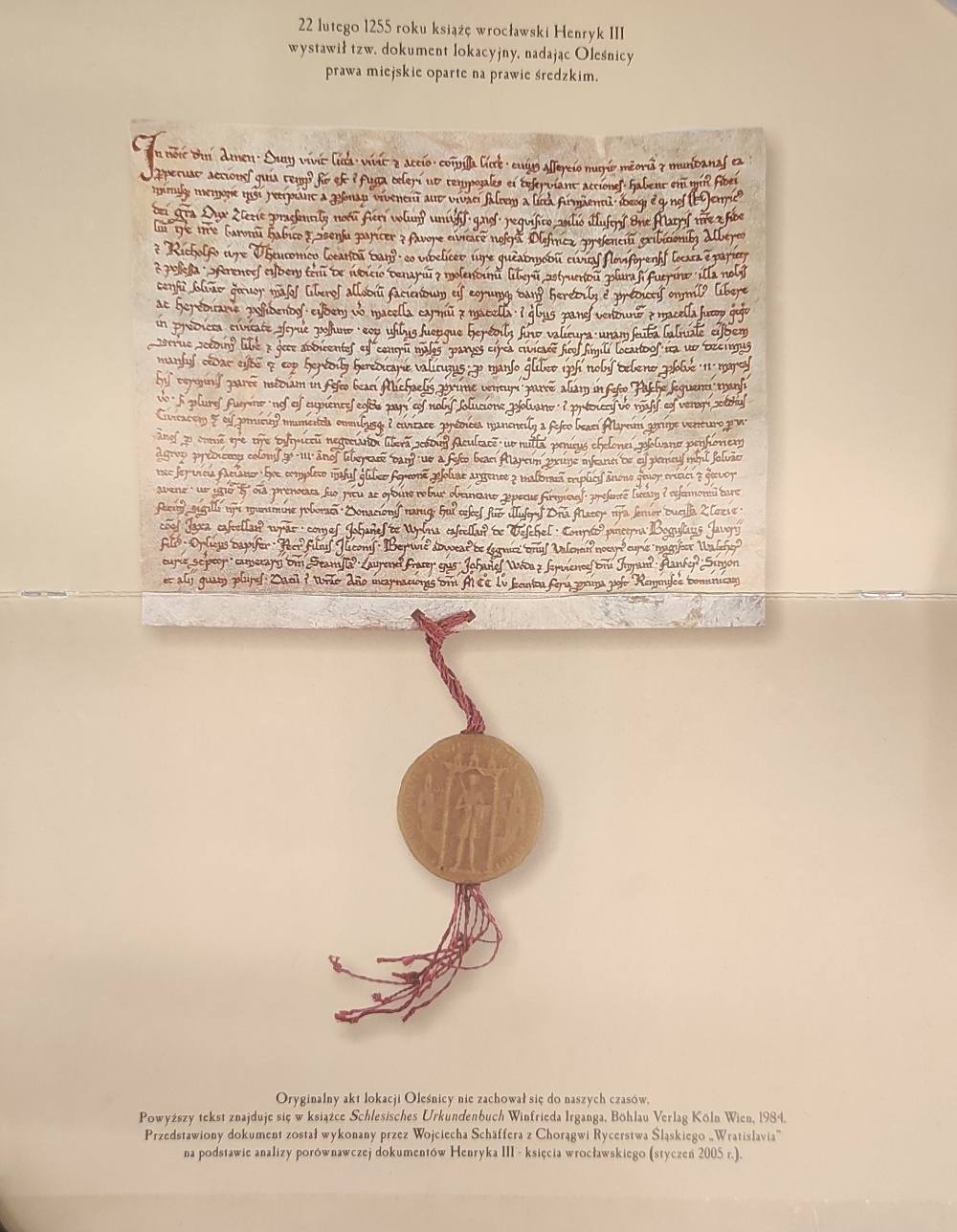 Dokument z pieczęcią. Autor: Wojciech Schäffer z Chorągwi Rycerstwa Śląskiego "Wratislavia" na podstawie analizy porównawczej dokumentów Henryka III - księcia wrocławskiego (styczeń 2005 r.)