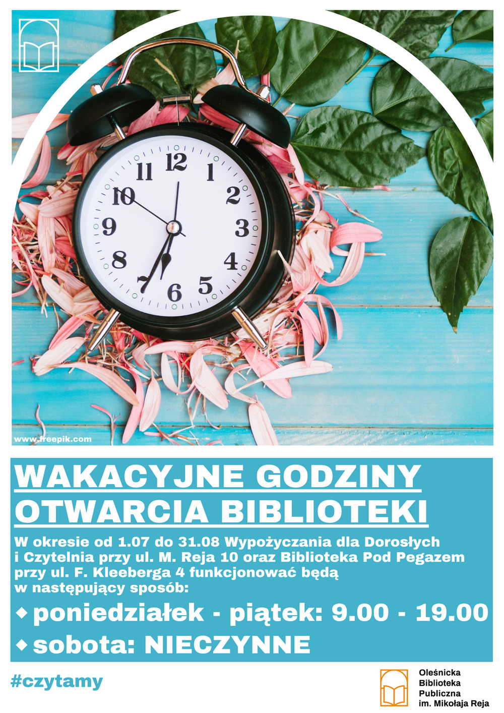 Plakat z wakacyjnymi godzinami otwarcia biblioteki