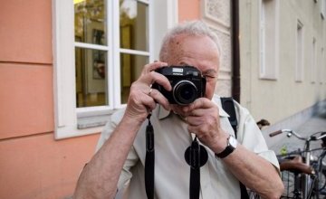 "ŚWIATŁEM MALOWANE"