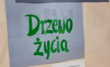 Wystawa "Drzewo życia" do oglądania w Bibliotece "Pod Pegazem"