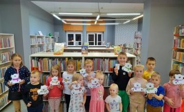 Jeżyki w bibliotece!