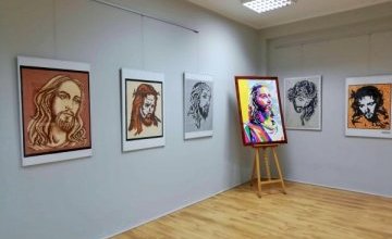 Otwarcie wystawy "Oblicze Chrystusa" w Bibliotece "Pod Pegazem"