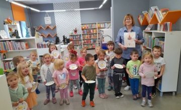 Motylki z wizytą w Bibliotece "Pod Sową"