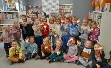 "Krasnale" i "Leśne duszki" odwiedziły bibliotekę!