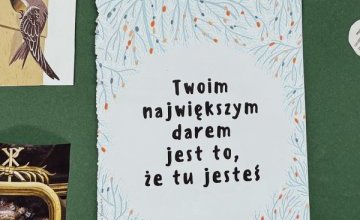 "Słowa, które poruszają serca" - wieczór z poezją w bibliotece