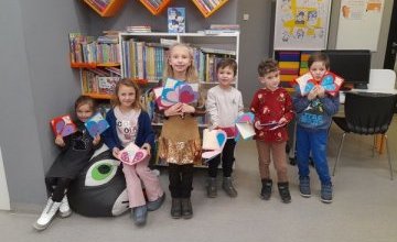 Spotkanie Klubu Książkowych Jeżyków z okazji Dnia Babci i Dziadka