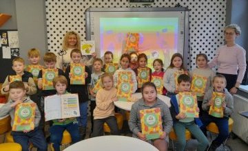 Spotkanie w ramach projektu Nasza Mała Biblioteka z uczniami Szkoły Podstawowej Nr 2
