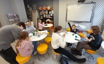 Feryjne warsztaty szydełkowania dla początkujących w Bibliotece "Pod Sową"