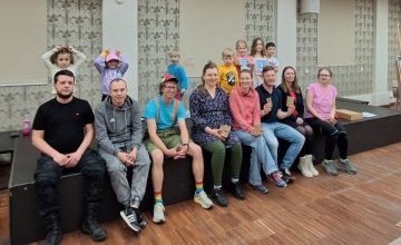 Wspólne zabawy podczas DKK dla Rodziców