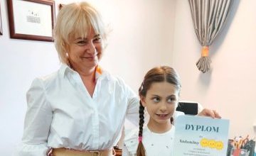Wręczenie nagrody za konkurs na kartę jubileuszową!