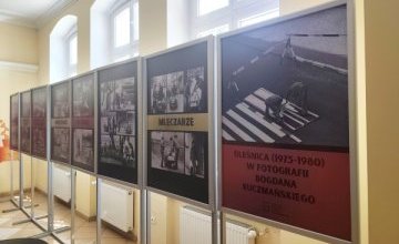 Wystawa "Oleśnica 1975-1980 w fotografii Bogdana Kuczmańskiego"