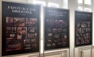 Wystawa fotografii bibliotecznych wydarzeń w Oleśnickiej Bibliotece Publicznej