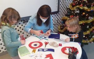 Uczestnicy zajęć w ramach Klubu Książkowych Jeżyków