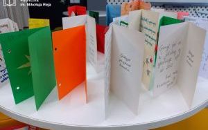 Kartki świąteczne nadesłane z Islandii do Oleśnicy w ramach projektu "Listy do Mikołaja Reja"