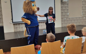 Fotorelacja z zajęć wakacyjnych "Rowerem bezpiecznie do biblioteki"
