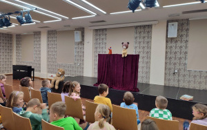 Fotorelacja z obchodów Światowego Dnia Pluszowego Misia w bibliotece