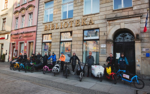 Uczestnicy drugiej edycji akcji "Wyjątkowa dostawa"