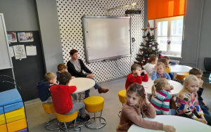 Fotorelacja z wizyty grupy "Zajączki" w Bibliotece "Pod Sową"