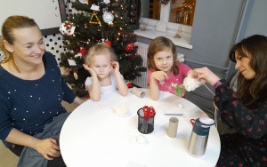 Uczestnicy zajęć w ramach Klubu Książkowych Jeżyków