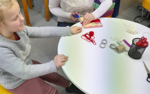 Uczestnicy zajęć w ramach Klubu Książkowych Jeżyków