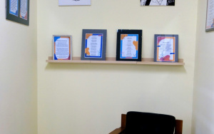 Wystawa poświęcona Wisławie Szymborskiej w oleśnickiej bibliotece