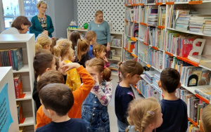 Fotorelacja z wizyty grupy "Krasnale" w Bibliotece "Pod Sową" 