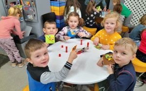 Fotorelacja z wizyty grupy "Krasnale" w Bibliotece "Pod Sową" 