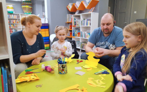 Uczestnicy zajęć w ramach Klubu Książkowych Jeżyków