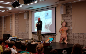 Fotorelacja ze spotkania z Łukaszem Wierzbickim