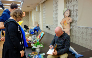 Fotorelacja ze spotkania z Łukaszem Wierzbickim