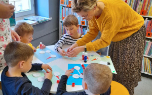 Fotorelacja z wizyty przedszkolaków w Bibliotece "Pod Sową"