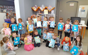 Fotorelacja z wizyty przedszkolaków w Bibliotece "Pod Sową"