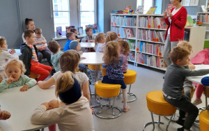 Fotorelacja z wizyty przedszkolaków w Bibliotece "Pod Sową"