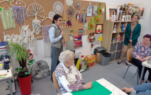 Fotorelacja z zajęć z seniorami z Domu Dziennego Senior+