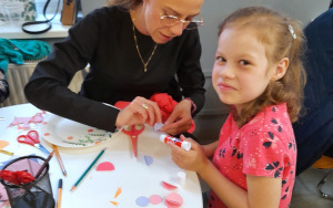 Uczestnicy zajęć w ramach Klubu Książkowych Jeżyków