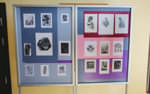 Plansza z XII Międzynarodowej Wystawy Ekslibrisów i Małych Form Graficznych Kwiaty. Poeci Ziemi