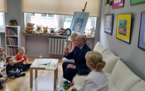 Fotorelacja z akcji czytania dzieciom w Bibliotece Pod Pegazem