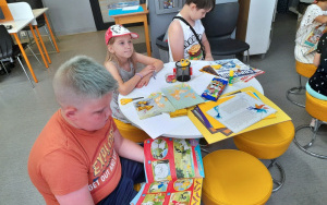 Uczestnicy zajęć w ramach akcji "Sowie lato"