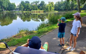 Uczestnicy spotkań w ramach projektu fotograficznego "Polska oczami dzieci"