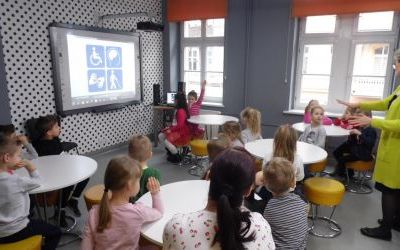 "PRZESTRZEŃ DZIAŁANIA" (10)