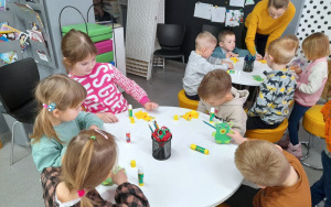 Uczestnicy zajęć bibliotecznych