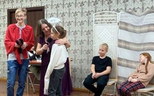 Fotorelacja ze spektaklu "Skarpetki Świętego Mikołaja"