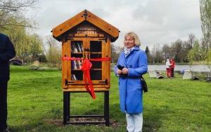 Fotorelacja z otwarcia biblioteczki plenerowej w Parku nad Stawami