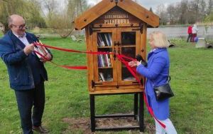 Fotorelacja z otwarcia biblioteczki plenerowej w Parku nad Stawami