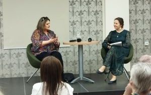 Fotorelacja ze spotkania autorskiego z Joanną Jax